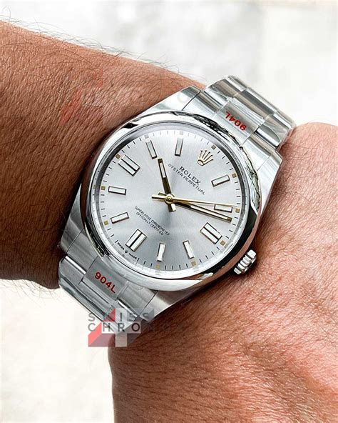 rolex oyster perpetual 124300 silver.